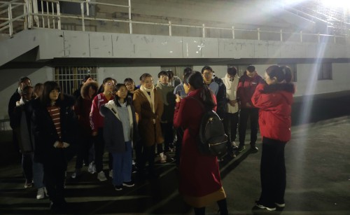 8c97eb2e7abb472c9977a8bab8de7585.jpg 刘桂玲讲话慰问.jpg